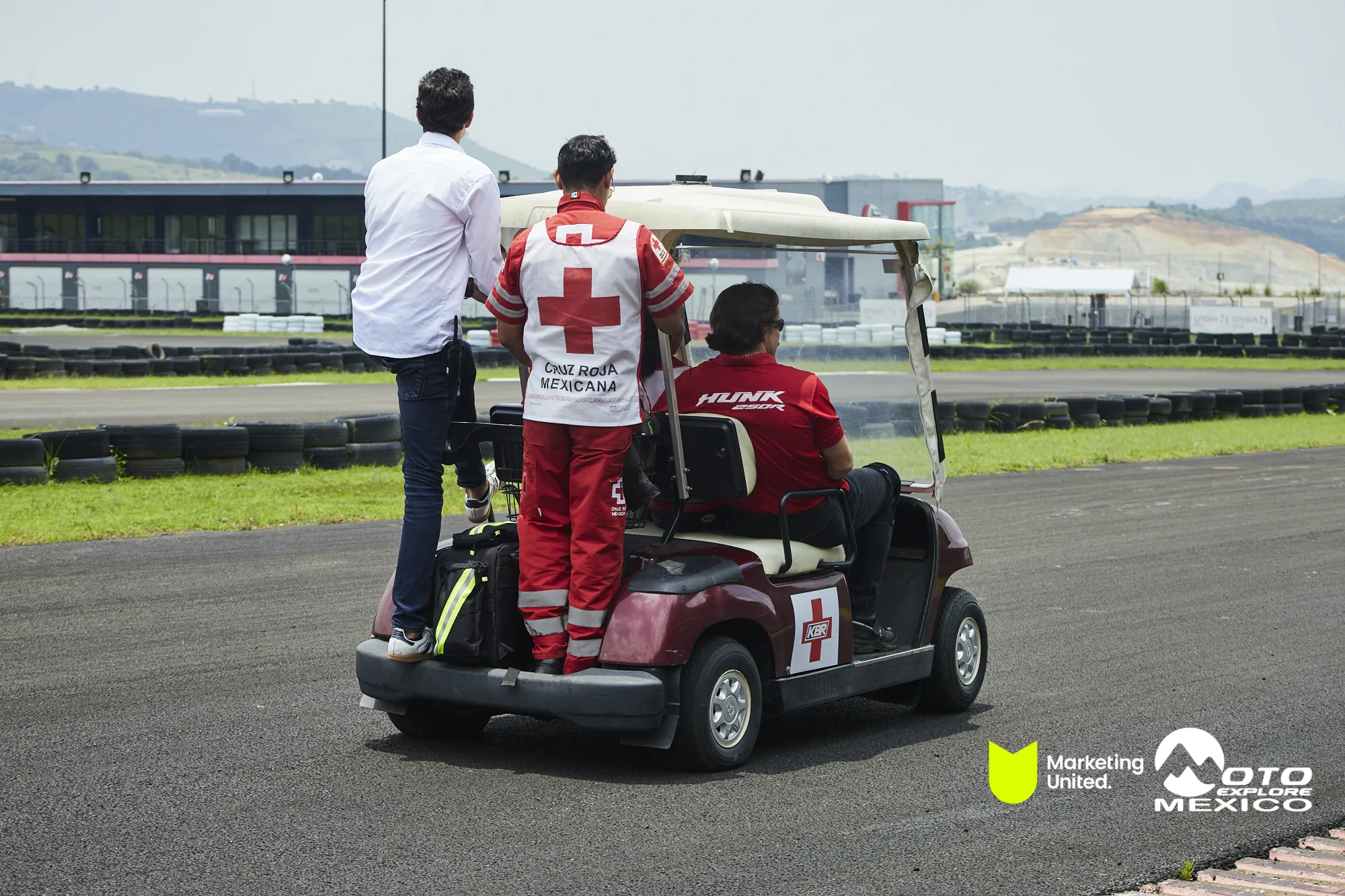 HUNK TRACKDAY 142